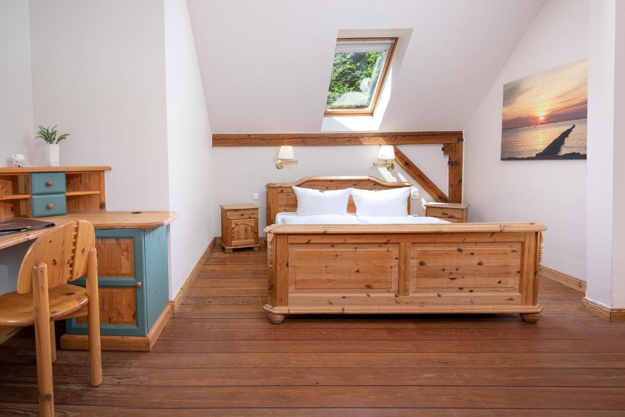 Hotel Schloesschen Sundische Wiese Zingst Kültér fotó