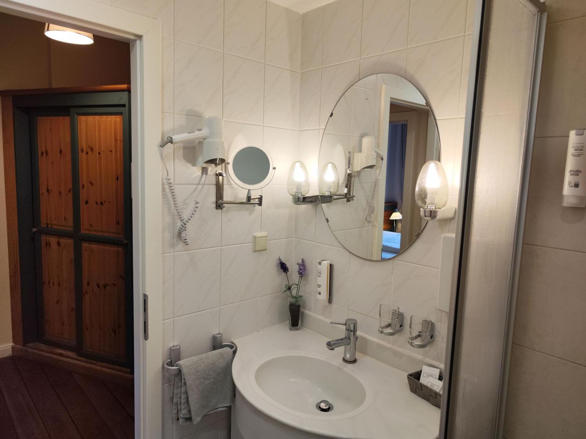 Hotel Schloesschen Sundische Wiese Zingst Szoba fotó